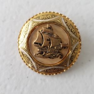 Vintage boat pin / brooch gold tone